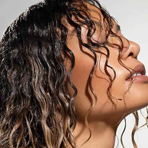 PRAVANA Intense Therapy Leave-In Conditioner Spray Treatment & Detangler | Instantly Detangles & Hydrates | Equalizes Hair Porosity | For All Hair Types | Strengthens & Softens Hair