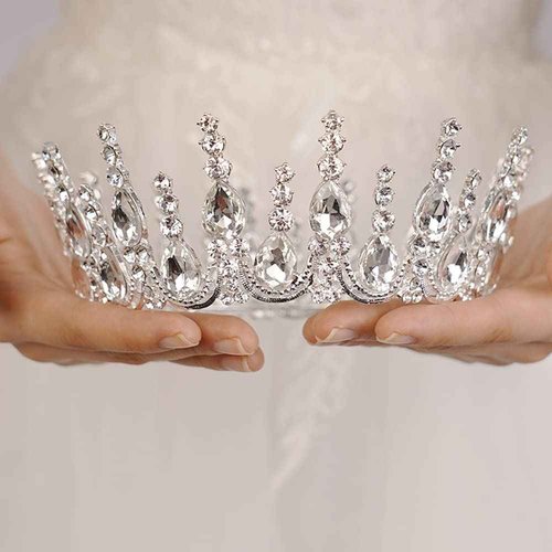 Wekicici Silver Round Crystal Tiaras Queen Crowns for Women Girls Princess Tiara with Rhinestone Wedding Crown for Prom Bridal Festival Party Christmas Gifts (Silver)
