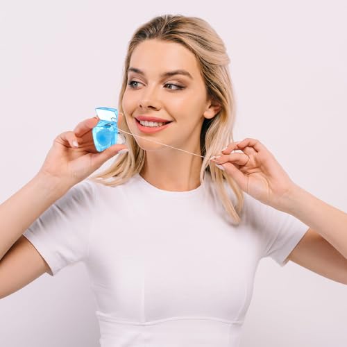 Landical 200 Pcs Dental Floss Keychain Bulk Mini Tooth Portable Floss Cleaning for Travel Homeless 15 M /16.4 Yard (Multicolor)