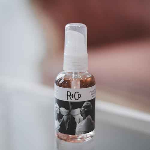 R+Co Two Way Mirror Smoothing Oil 60 ml / 2 oz
