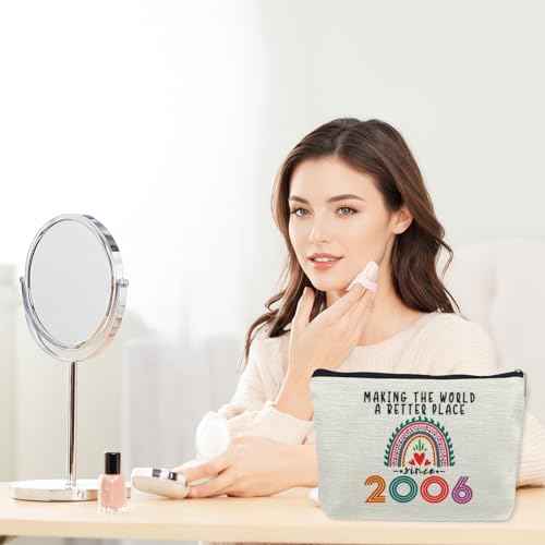19th Birthday Gifts for Girls Makeup Bags, 2006 Happy 19th Birthday Decorations for Teen Girls, 19 Year Old Girl Birthday Gifts for Daughter, Sister, Granddaughter, Cosmetic Travel Pouch, Christmas