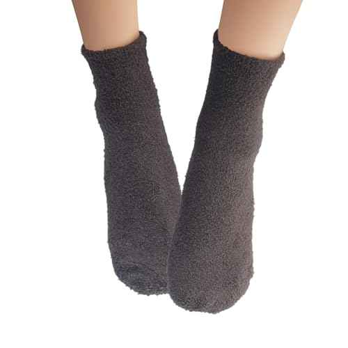 Earth Therapeutics Aloe Vera Socks ? Infused with Natural Aloe Vera & Vitamin E ? Helps Dry Feet, Cracked Heels, Calluses, Rough Skin, Dead Skin - Use with Your Favorite Lotions - Black