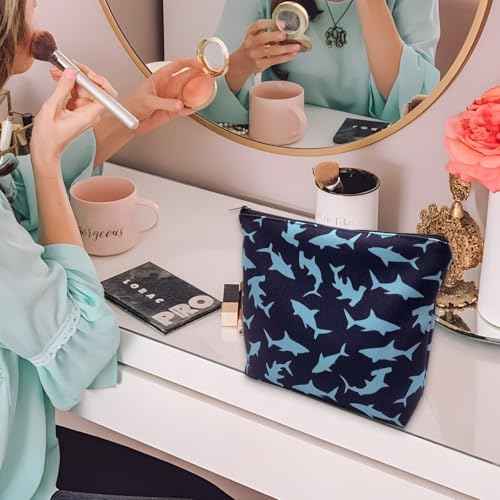 Degpum Shark Makeup Bags for Women,Perfect Cosmetic Bag Just A Girl Who Love Shark For Sisters,Daughters, Friends,Teen Girls & Women.Ideal Gift For Travel, Birthdays, & Christmas,Mothers Day