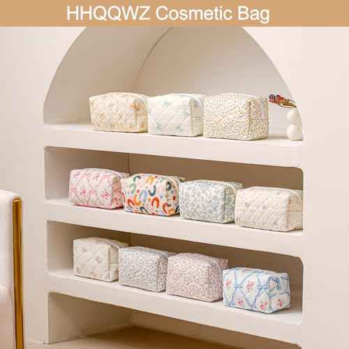 Cute Floral Cotton Makeup Bag, Quilted Makeup Bag for Women Girls, Travel Floral Cosmetic Bag Zipper Make Up Pouch, Flowers Toiletry Organizer Bag (Small Blue Bowknot)
