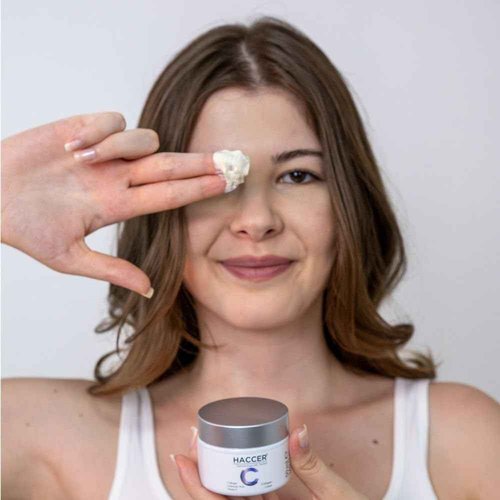 Natural Collagen Cream 50 ml - Natural Skincare, Deep Moisturizing, and Anti-Aging Solution, Snail, E Vitamin, Hyualanic acid