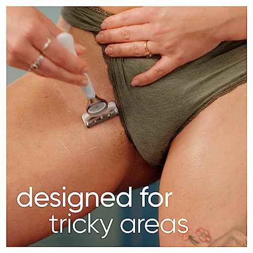 Gillette Venus Intimate Grooming Womens Razor Blade Refills with Bikini Trimmer, 4 Count