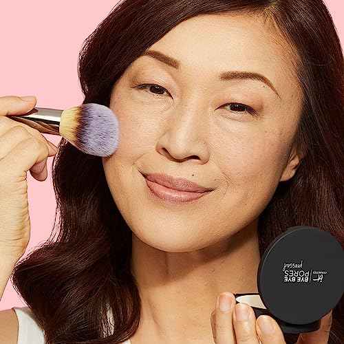 IT Cosmetics Bye Bye Pores Pressed Finishing Powder - Universal Shades - Contains Anti-Aging Peptides, Hydrolyzed Collagen & Antioxidants - 0.31 oz