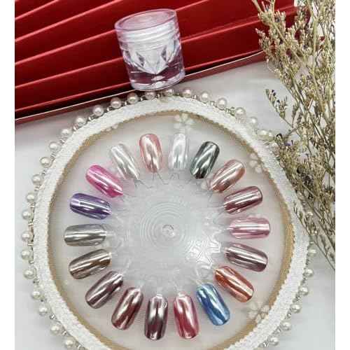 Super Glossy Mirror Effect White Pearl Chrome Nail Powder, Magic White Moonlight Effect Iridescent Pigment Powder for Nails