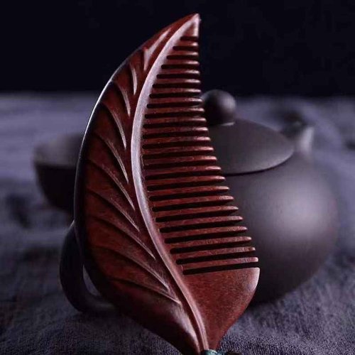 Sitronugras Wooden Comb For Women - Carved Craft Natural Boxwood Hair Comb - No Static Fine Tooth Wood Comb with gift box (leaf)