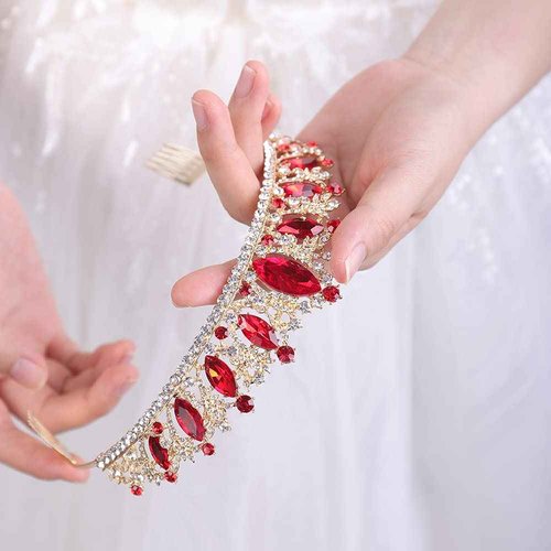 Wekicici Red Crystal Tiara with Comb Wedding Red Crown Princess Queen Headband for Brides Hair Accessories for Women Halloween Birthday Costume Party Pageant