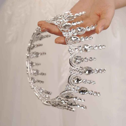 Wekicici Silver Round Crystal Tiaras Queen Crowns for Women Girls Princess Tiara with Rhinestone Wedding Crown for Prom Bridal Festival Party Christmas Gifts (Silver)