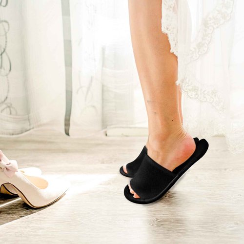 Silicherry 12 Pairs House Slippers for Guests Disposable Open Toe Spa Slippers Unisex Travel Slipper Bulk for Halloween Christmas Wedding Party(Black,M)