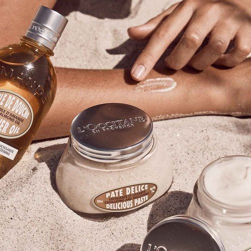 L'OCCITANE Exfoliating & Smoothing Almond Delicious Paste Body Scrub 7.40 fl oz