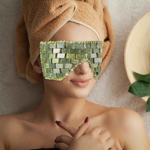 Demissle 4 Pcs Jade Eye Mask Jade Stone Facial Mask Scrap Massage Tool Hair Comb Facial Eye Cooling Stone Massage Tools for Puffy Eyes Dark Circles Gift(Dark Green)
