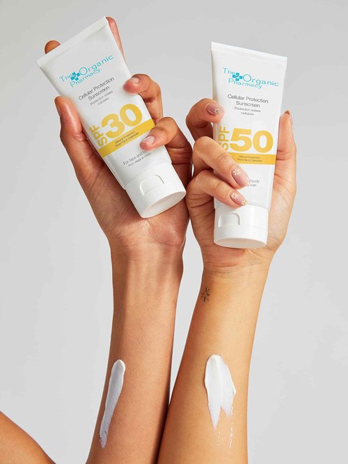 The Organic Pharmacy Cellular Protection Sunscreen SPF 50 for Face & Body - Mineral Sunshield to Block Both UVA & UVB - Vitamin-rich Natural Antioxidants - Light, Non-Flaky, Non-Greasy - 3.4 oz 100 ml