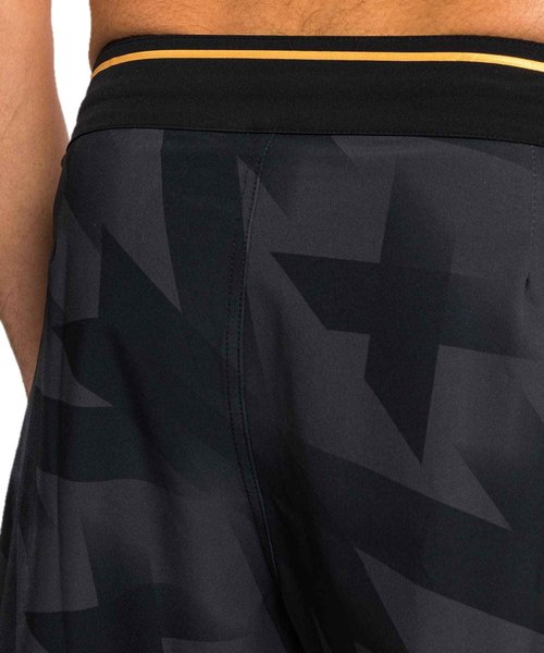 Venum Men's Standard Razor Fightshorts, Black/Gold, XX-Large