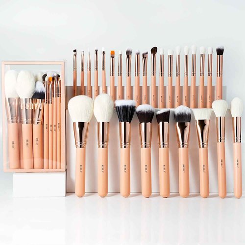 BEILI Makeup Brushes 28pcs Pink Makeup Brush Set Premium Goat Synthetic Kabuki Foundation Blending Brush Face Powder Blush Concealers Eye Shadows Make Up Brush Set(Pink/Rose Gold)