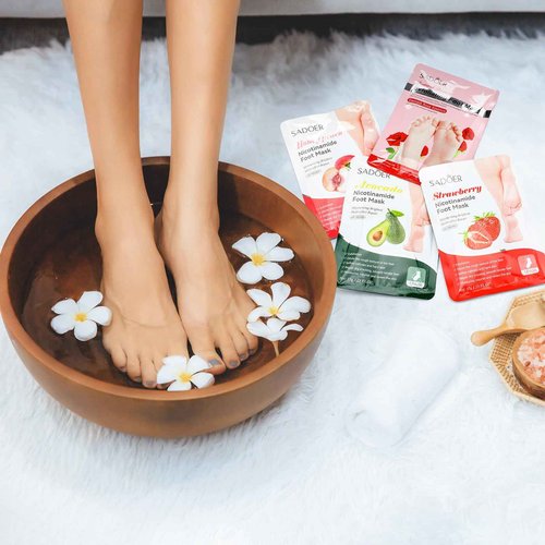 Swiffen 48 Pcs Fruits Foot Mask Bulk Hydrating Moisturizing Socks Feet Peeling Mask for Dry Cracked Aloe Foot Care for Spa Day Kit Beauty Relaxation Gift for Women
