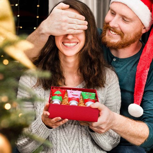 Loopeer 36 Pcs Christmas Hand Cream Gifts Bulk Christmas Mini Hand Lotion Xmas Stocking Stuffers Gifts Travel Size Mini Creams Moisturizer Cream Xmas Party Favors for Dry Skin Women Men Mom Employee