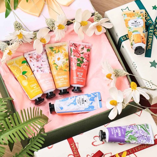 VISCOO 84 Pack Hand Cream Gifts Set for Women, Stocking Stuffers for Women Teengirls, Christmas Gifts, Bulk Gifts, Small Gifts,Mini Moisturizing Hand Lotion Travel Size in Bulk for Dry Cracked Hands