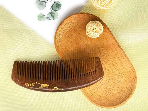 Sitronugras Handmade Wooden and Natural Sandalwood Combs Set - Detangling Fine Tooth Comb with Handle for Women, Anti Static Moon Shape Comb for Straight, Wavy, Dry, Thick or Fine Hair