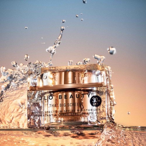 JLO BEAUTY Broad Spectrum SPF 30 Face Moisturizer, Lightweight Sunscreen to Wear Under Make Up, Daily Hydrating Face Lotion for Women With Hyaluronic Acid & Antioxidants, That Big Screen, 1.7 FL Oz