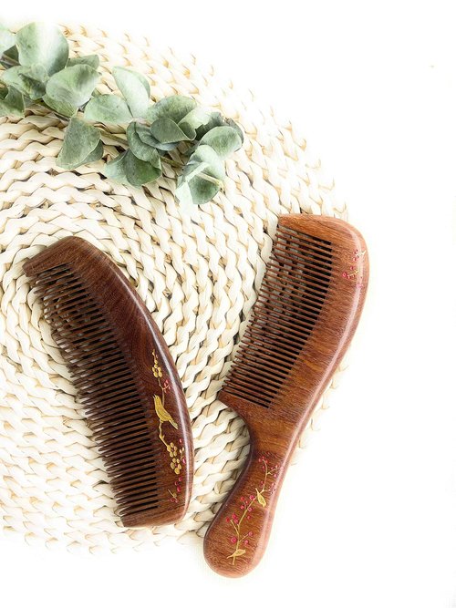 Sitronugras Handmade Wooden and Natural Sandalwood Combs Set - Detangling Fine Tooth Comb with Handle for Women, Anti Static Moon Shape Comb for Straight, Wavy, Dry, Thick or Fine Hair